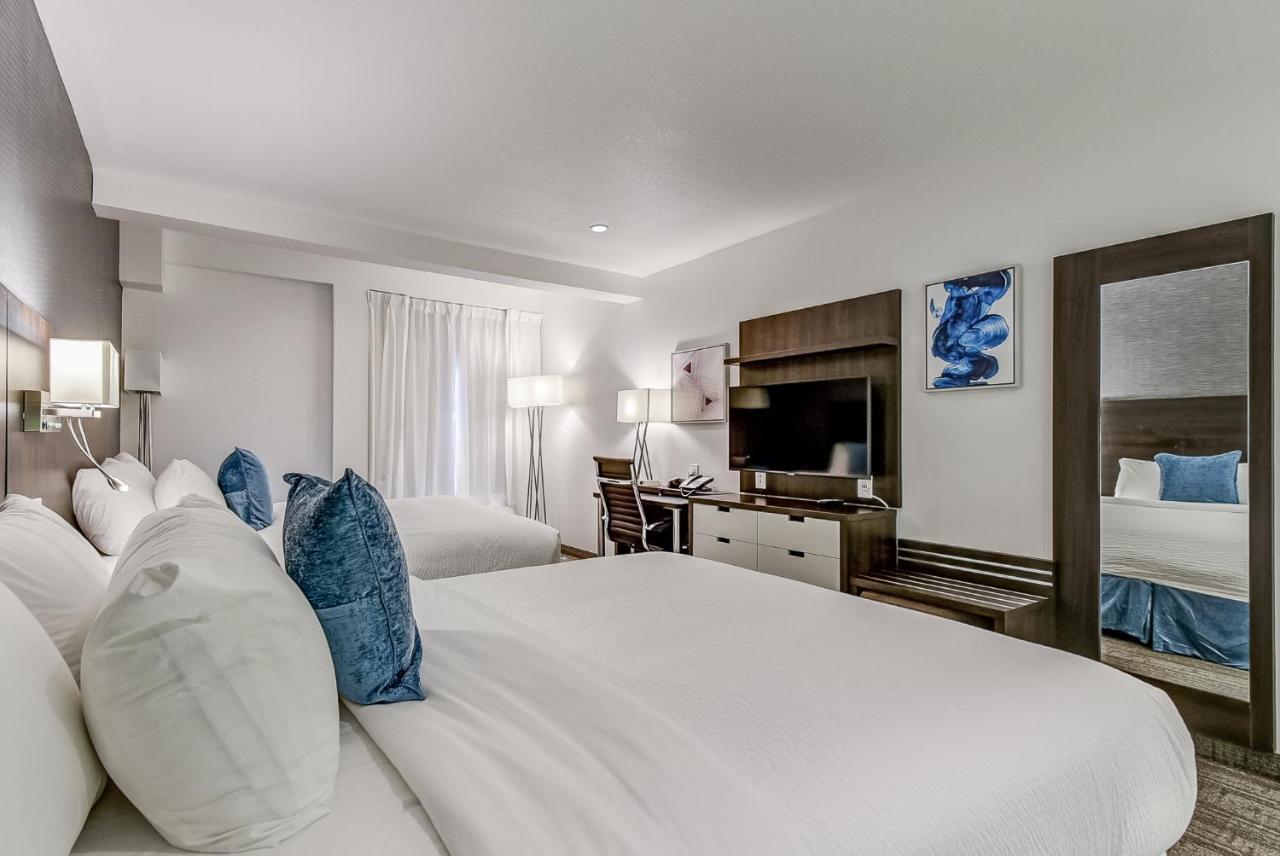 Est Hotel Toronto Bagian luar foto